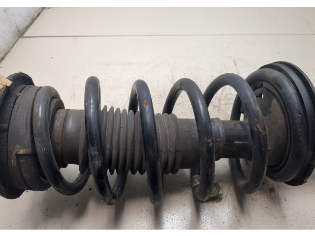 Стойка амортизатора  Ford Edge 2006-2015 7T4Z18124AB, 7T4Z18124BB     