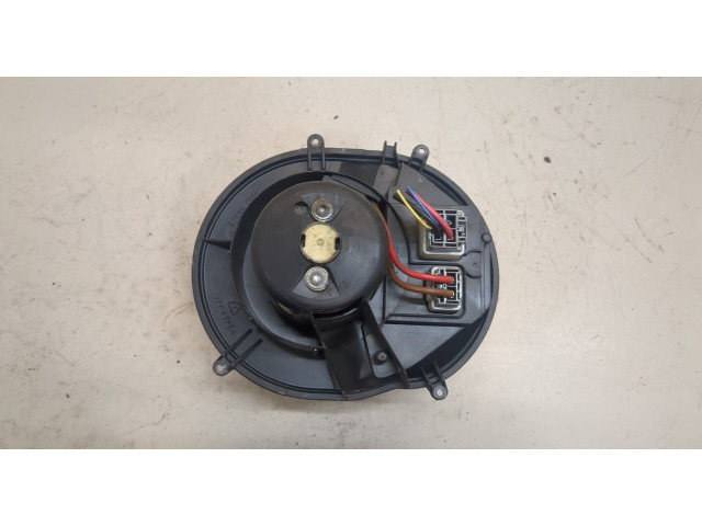 Моторчик печки  Volvo XC90 2002-2006        