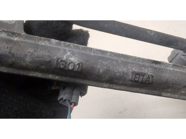 Форсунка топливная  Suzuki Jimny 1998-2012    1570081820, 1571052G00     