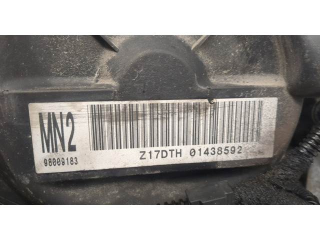 Форсунка топливная  Opel Meriva 2003-2010         