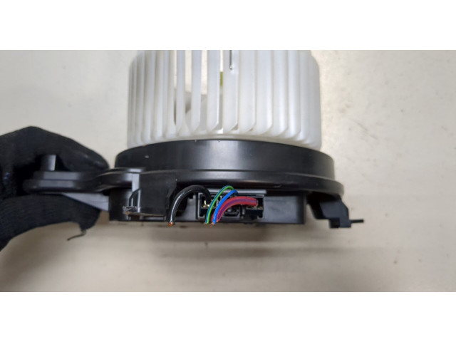 Моторчик печки Cadillac XT4