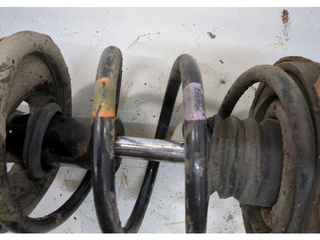 Стойка амортизатора  Nissan X-Trail (T30) 2001-2007      