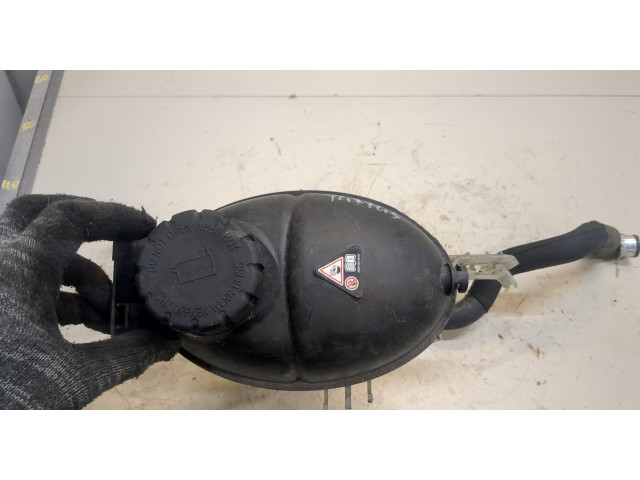 Бачок расширительный  Mercedes C W204 2007-2013    