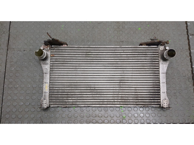 Интеркулер  Toyota Avensis 3 2009-2015 2.2      