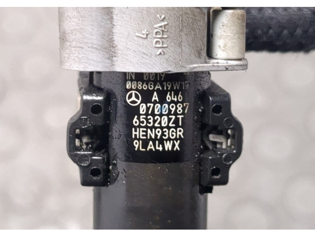 Форсунка топливная  Mercedes C W204 2006-2015    A6460700987, EJBR04201D     
