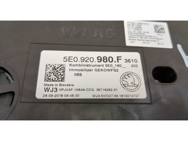 Панель приборов Skoda Octavia (A7) 2013-2023 5E0920980F