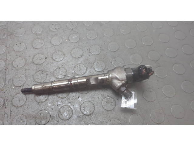 Форсунка топливная Volkswagen Tiguan 2011-2018 0445110469
