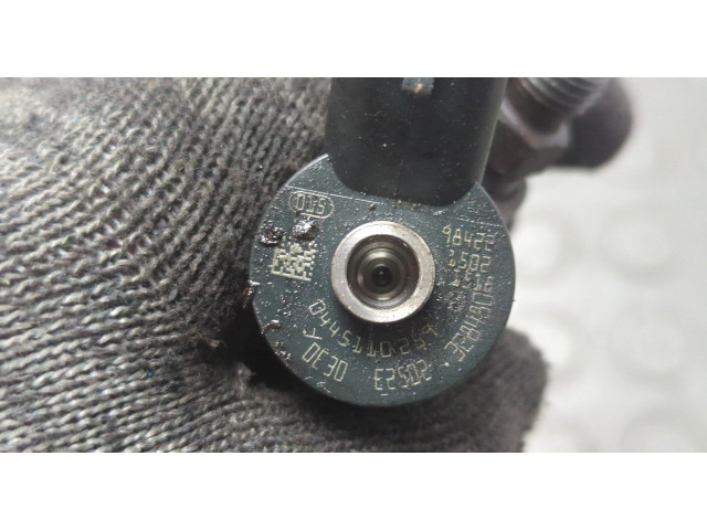 Форсунка топливная Mazda 3 (BL) 2009-2013 0445110259