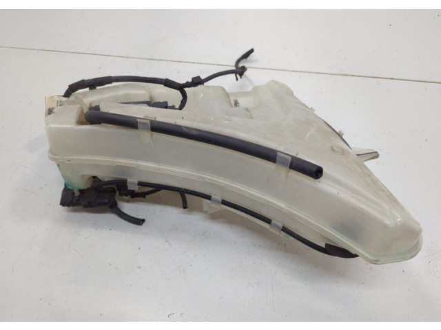 Бачок омывателя Porsche Panamera 2009-2016