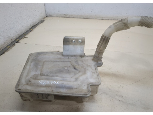 Бачок омывателя Volkswagen Golf 6 2009-2012