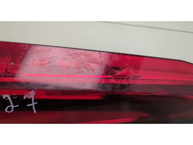 Задний фонарь          