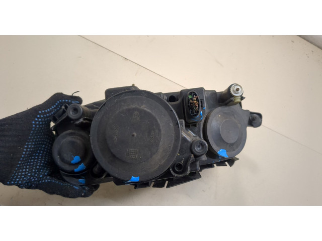 Фара передняя  Volkswagen Passat 6 2005-2010 правая 