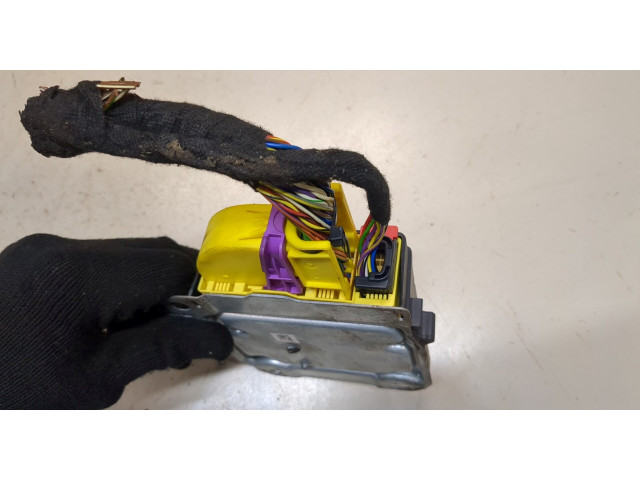 Блок управления подушками безопасности  Mercedes A W176 2012-2018     