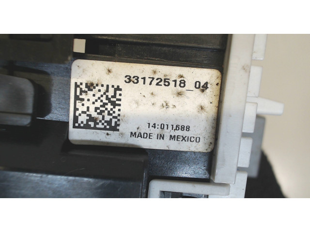 Блок предохранителей Chevrolet Malibu 2015-2018 33172518 1.5