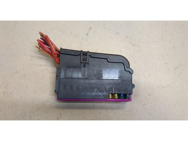 Блок предохранителей Audi SQ5 2013-2017 8K0941824