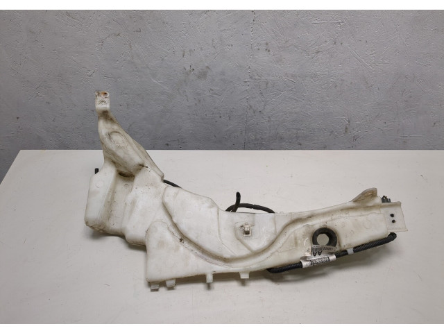 Бачок омывателя  Ford Focus 2 2008-2011 4M5113K163CF     1.6