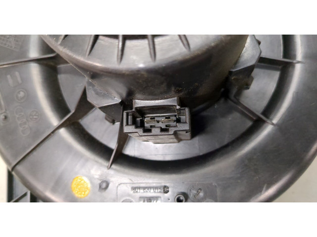 Моторчик печки Skoda Fabia 1999-2004