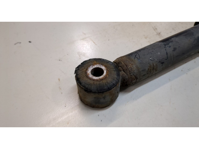 Стойка амортизатора Dacia Sandero 2008-2012 1.4 бензин