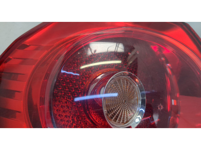 Задний фонарь 1K6945095AA