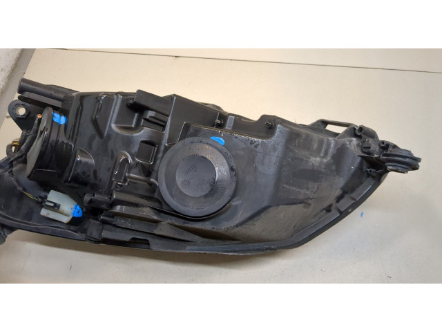 Фара передняя  Skoda Fabia 2007-2014 правая 