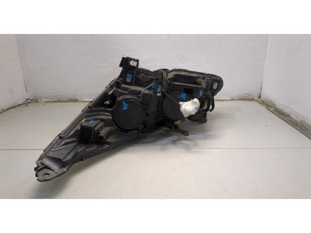 Фара передняя Peugeot 3008 2009-2016 правая