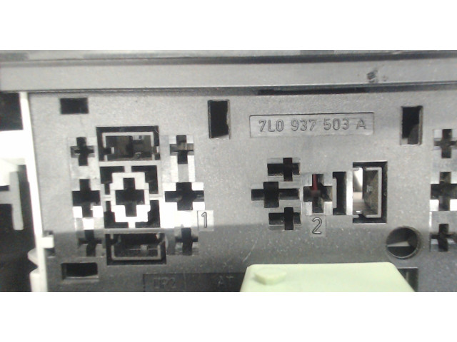 Блок реле  Volkswagen Touareg 2010-2014      7L0937503A    3.6