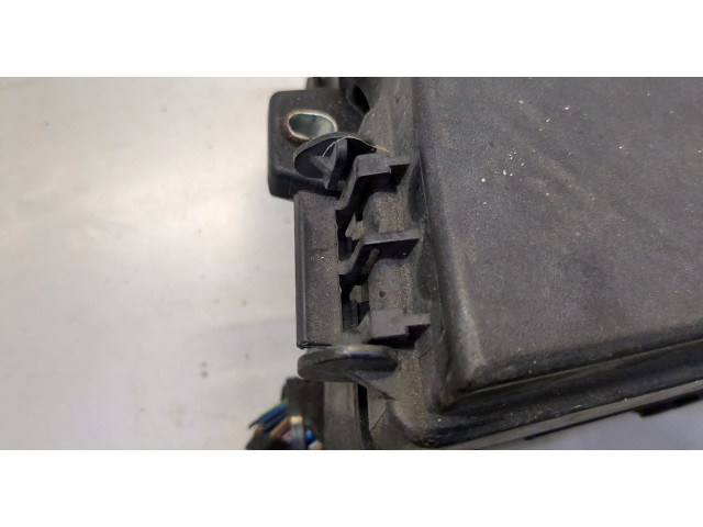 Блок предохранителей  Ford Focus 2 2005-2008      3M5T14K733PGG   