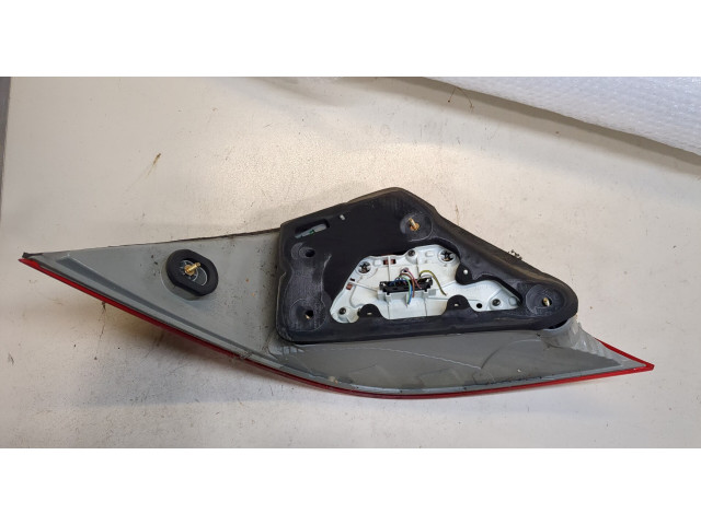 Задний фонарь          