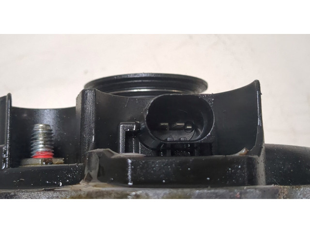 Генератор BMW X5 E53 2000-2007 4.4 бензин