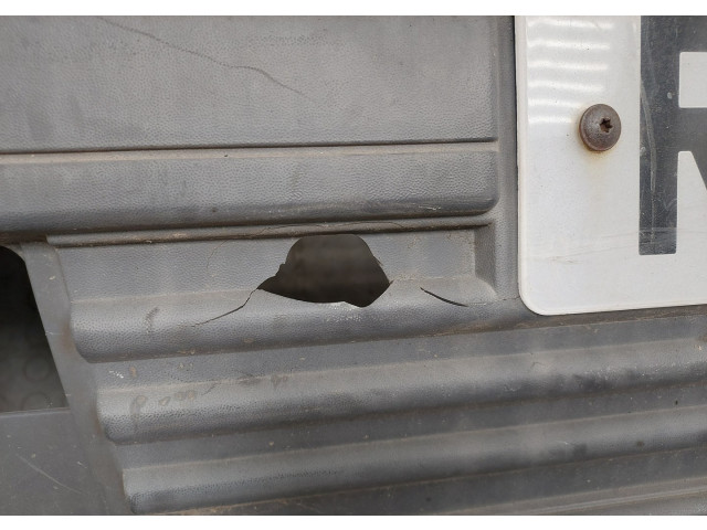 Бампер Volkswagen Transporter 5 2003-2015 передний