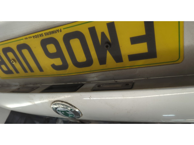 Замок багажника Skoda Fabia 1999-2007