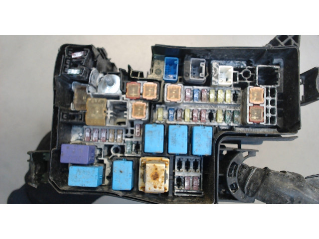 Блок предохранителей Lexus NX 8263042020, 8274142020 2