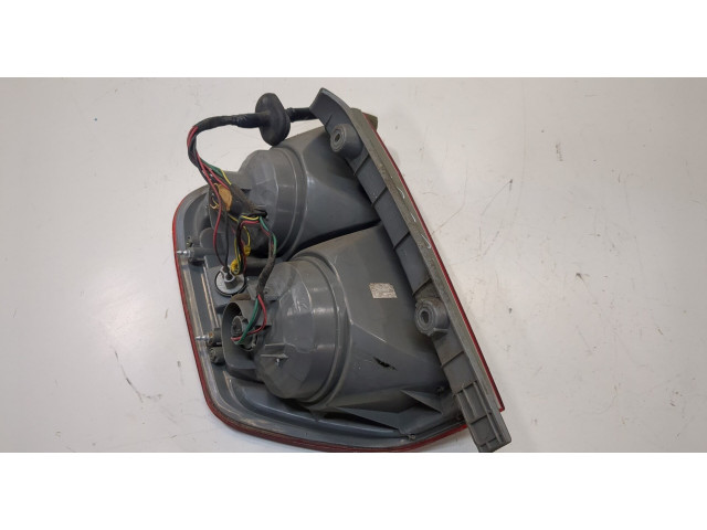 Задний фонарь