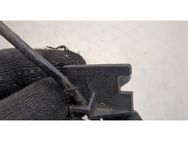 Замок капота Volkswagen Transporter 4 1991-2003