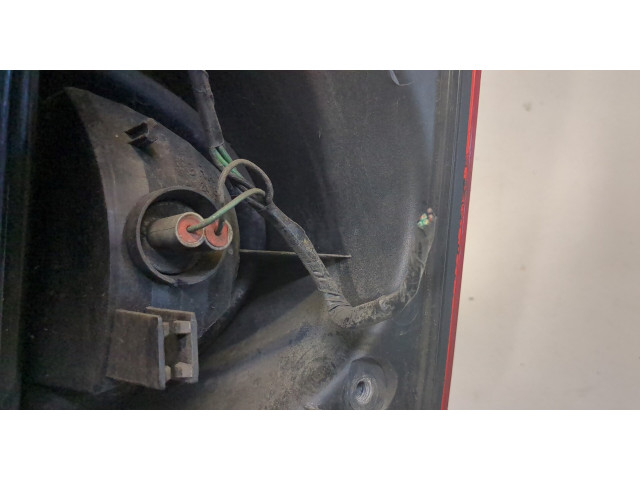 Задний фонарь Nissan Note E11 2006-2013