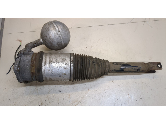 Стойка амортизатора Volkswagen Phaeton 2002-2010