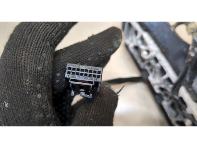 Зеркало боковое  Volkswagen Golf Plus  правое           5M2857508BC, 5M0857522H