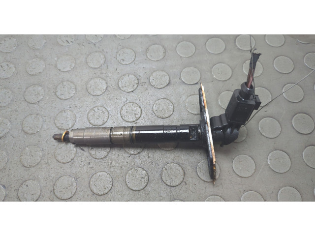 Форсунка топливная  Volkswagen Passat 6 2005-2010    03L130277, 03L130855     