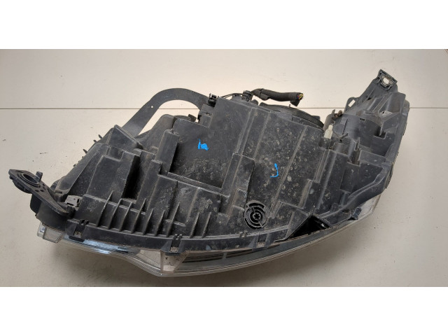 Фара передняя Citroen C5 2008-2017 правая