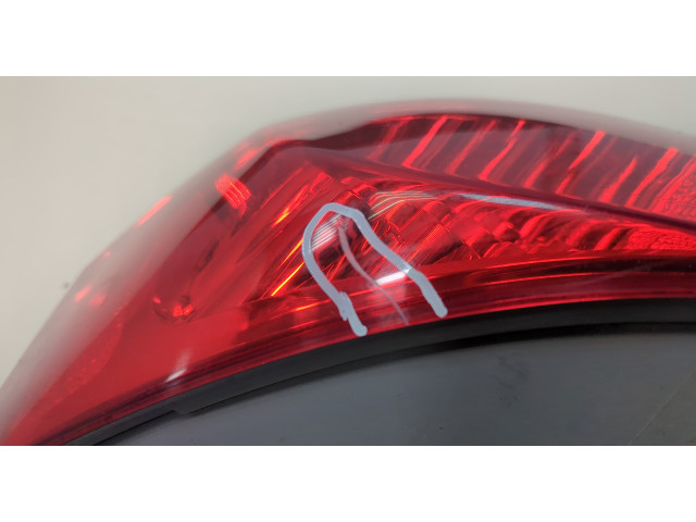 Задний фонарь          