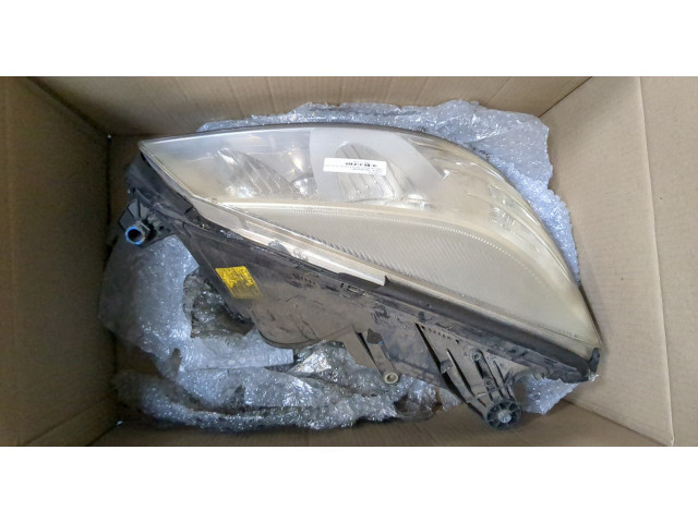 Фара передняя Mercedes C W204 2006-2015 правая