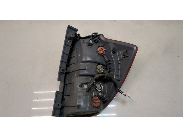 Задний фонарь          