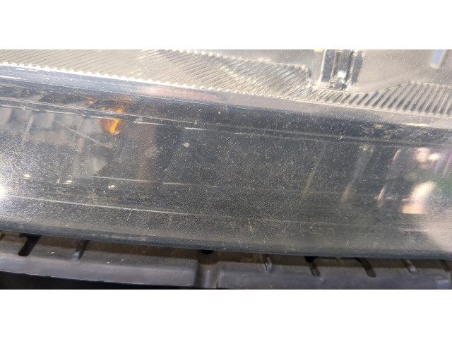 Фара передняя  Ford Explorer 2015-2018 левая 