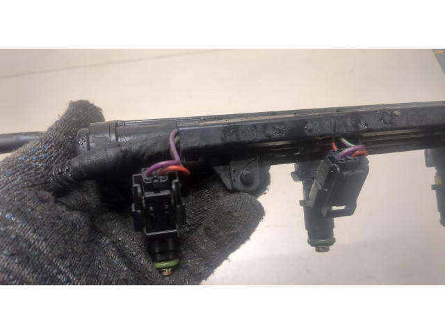 Форсунка топливная  Volkswagen Golf 5 2003-2009         