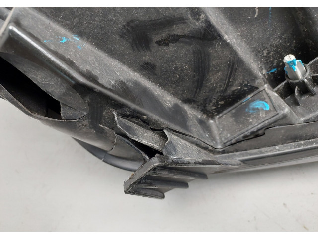 Фара передняя  Peugeot 3008 2016-2020 левая 