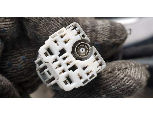 Зеркало боковое  Lincoln Corsair 2019-2023  правое           LJ7B17682