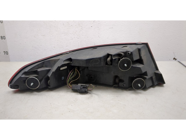 Задний фонарь