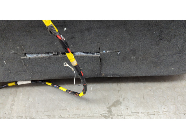 Замок багажника  Volvo XC60 2008-2017       