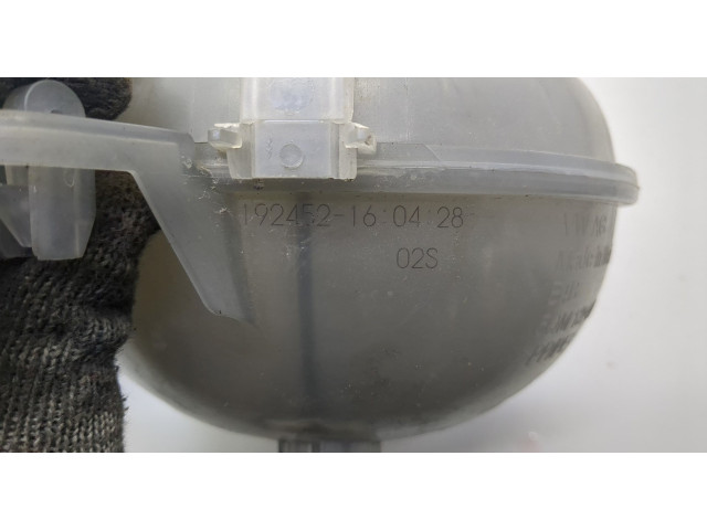 Бачок расширительный Volkswagen Jetta 7 2018-2024 5Q0121407M