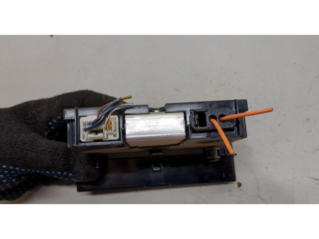 Дисплей бортового компьютера  Volvo V50 2004-2012        